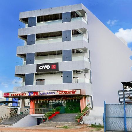Hotel O Pr Grand Khammam Экстерьер фото