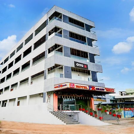 Hotel O Pr Grand Khammam Экстерьер фото