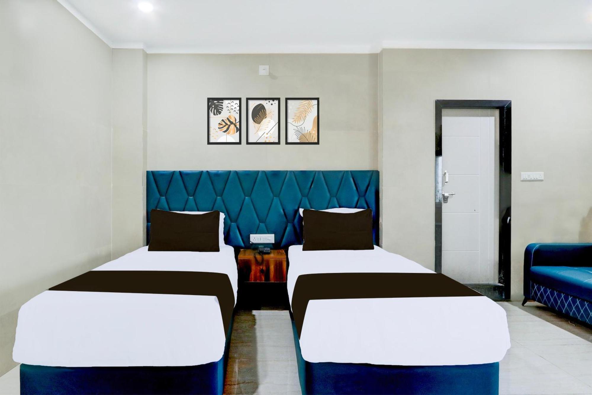 Hotel O Pr Grand Khammam Экстерьер фото