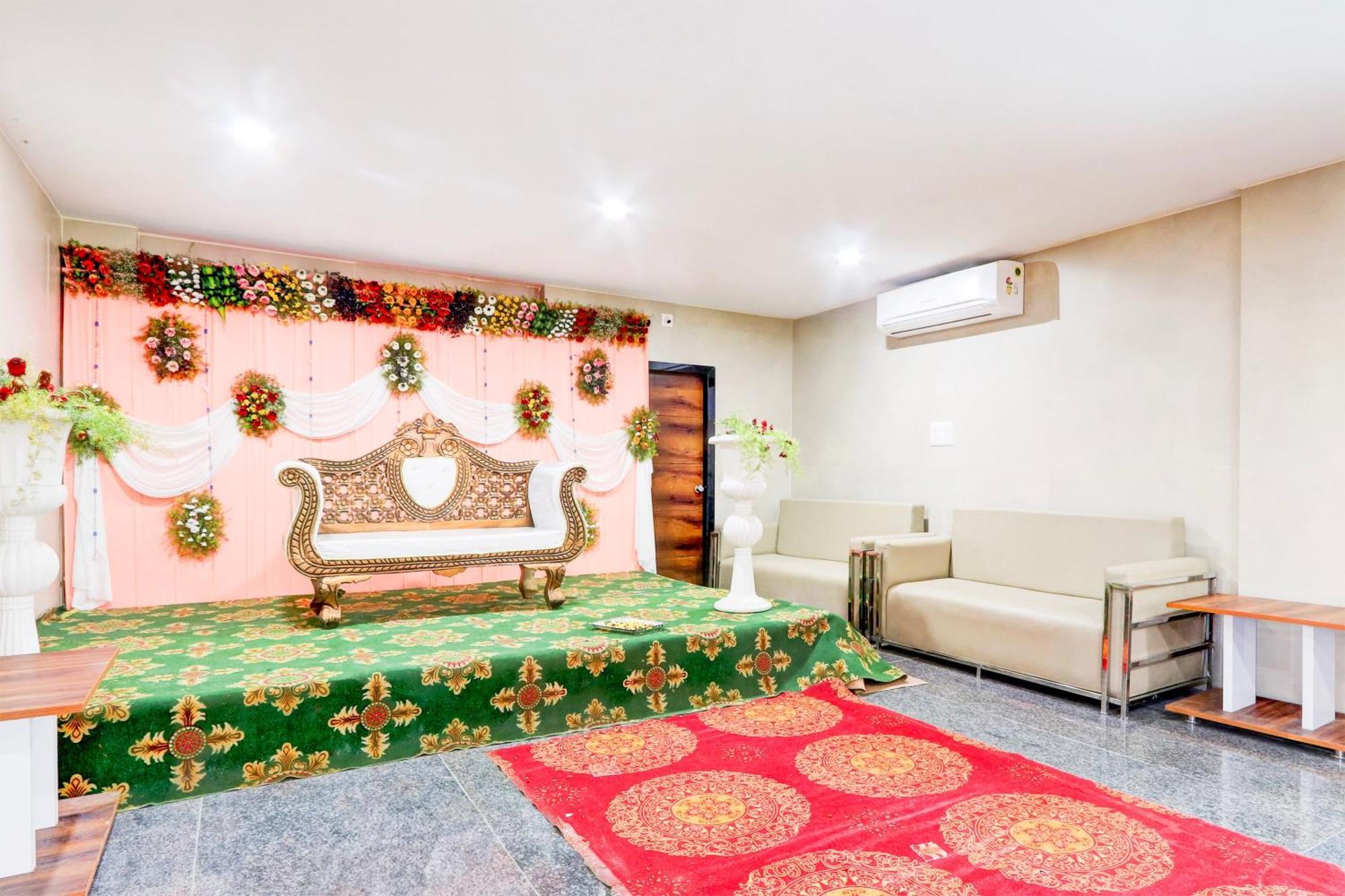 Hotel O Pr Grand Khammam Экстерьер фото