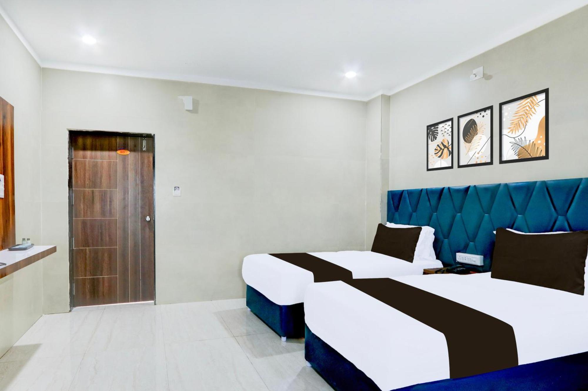 Hotel O Pr Grand Khammam Экстерьер фото
